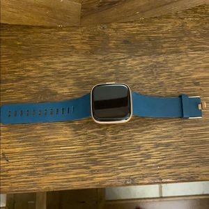 Fitbit versa 2